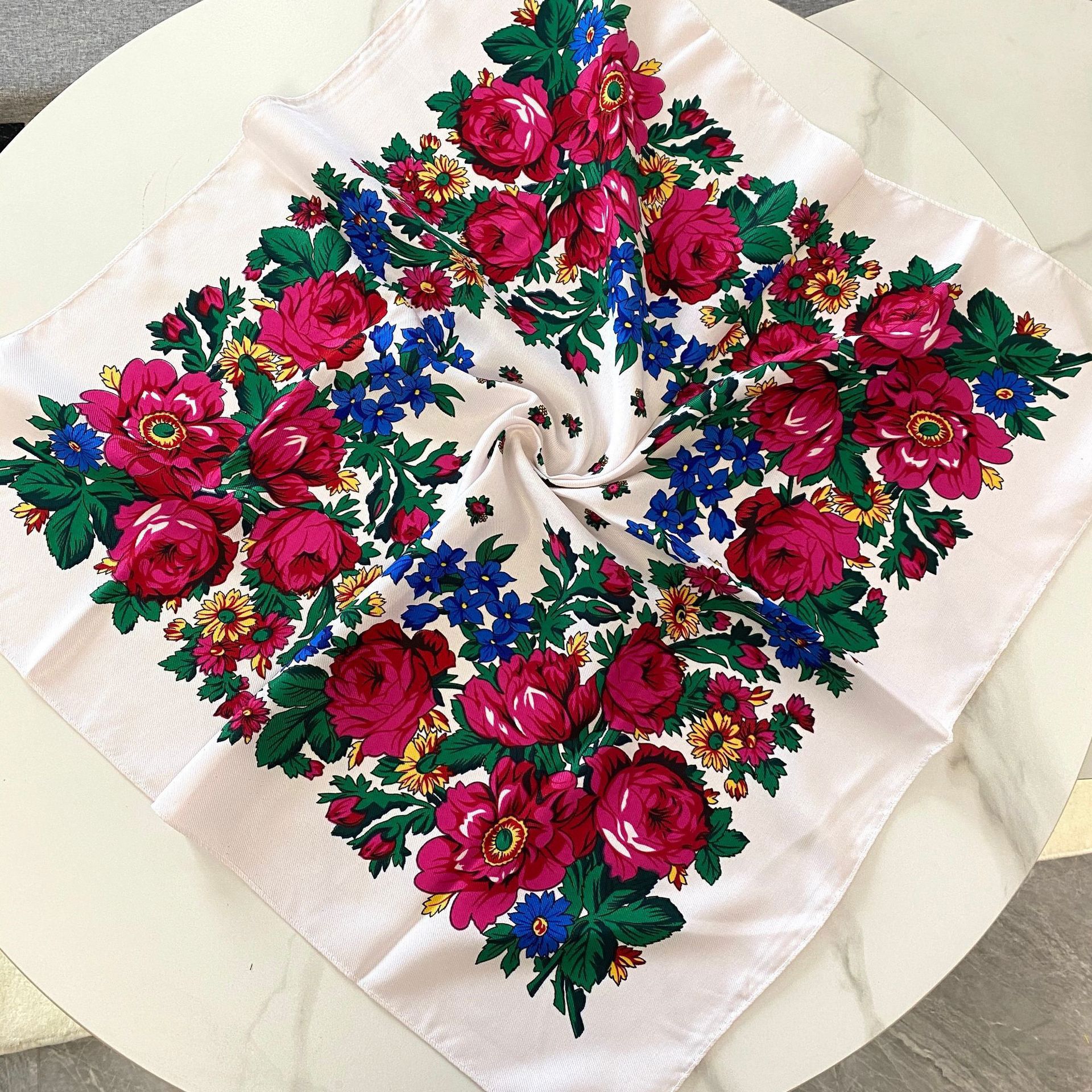 70*70cm Russian Floral Square  - Bandana Cotton 评论和价格