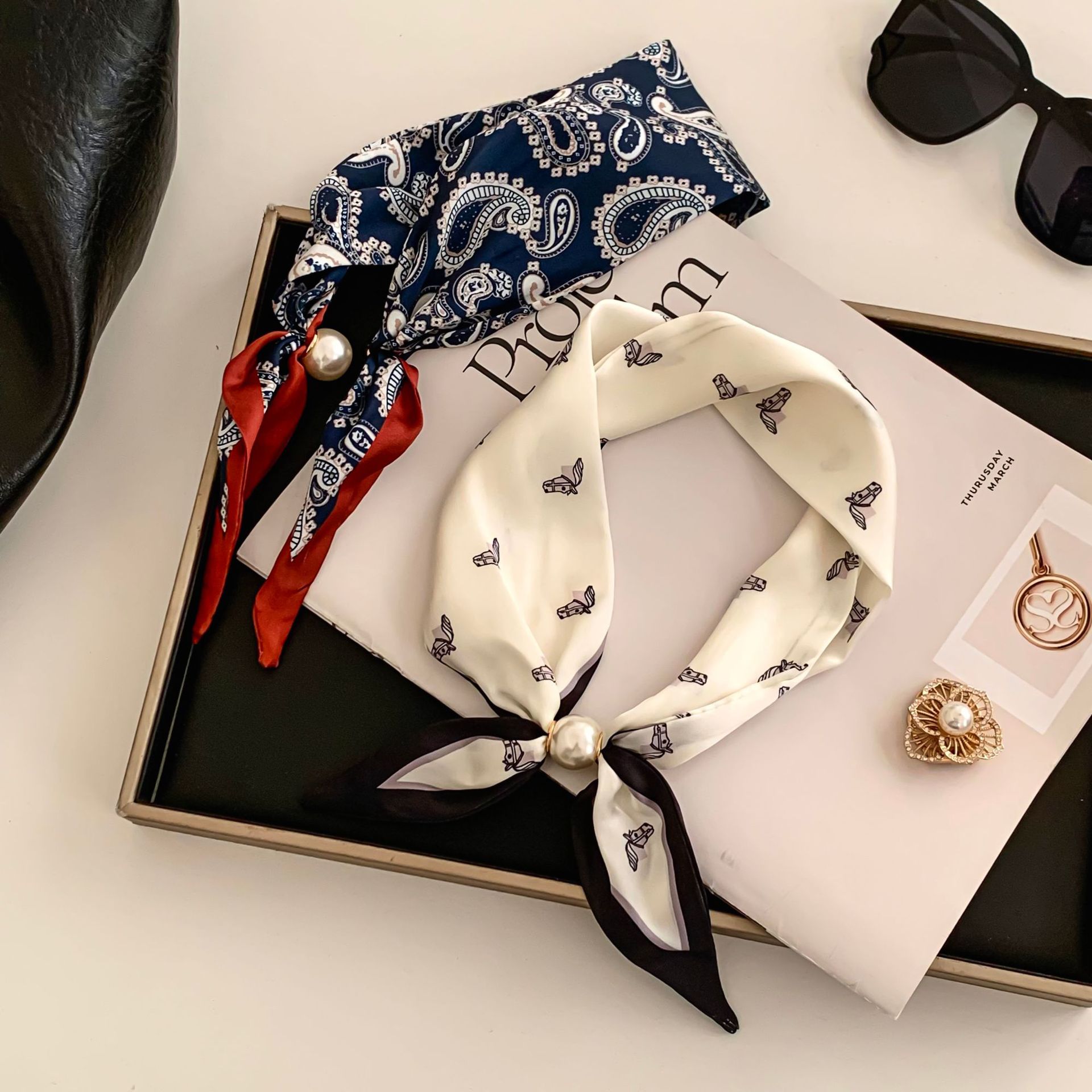 Cashew Flower Silk Scarf Effor - Silk Neck Scarf 评论和价格