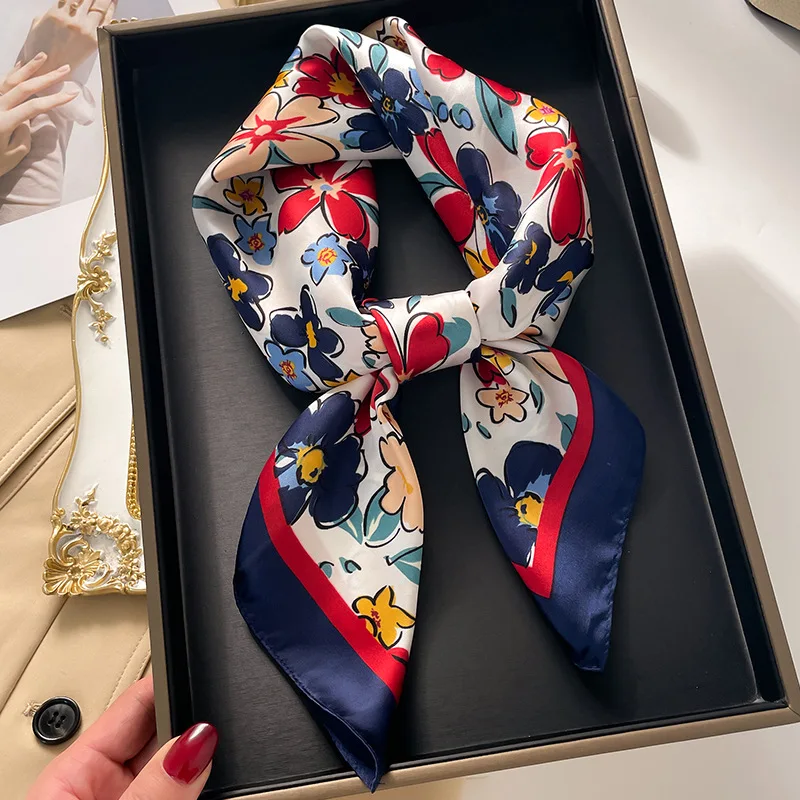 Luxury Square Scarf For Women  - Silk Neck Scarf 评论和价格