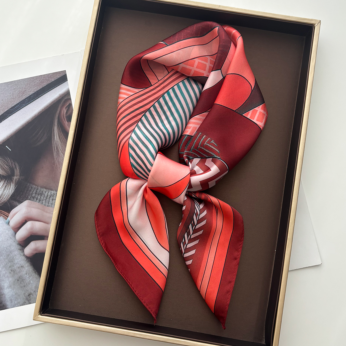 Luxury Square Scarf For Women  - Silk Neck Scarf 评论和价格