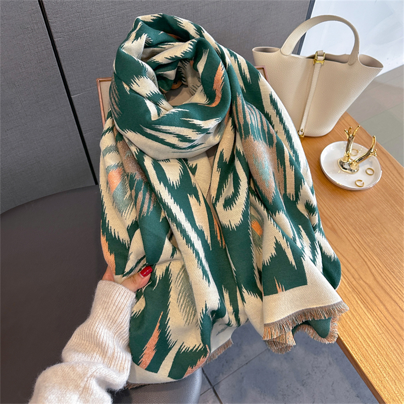 2025 Brand Warm Cashmere Ponch - Woven Scarf Blanket 评论和价格