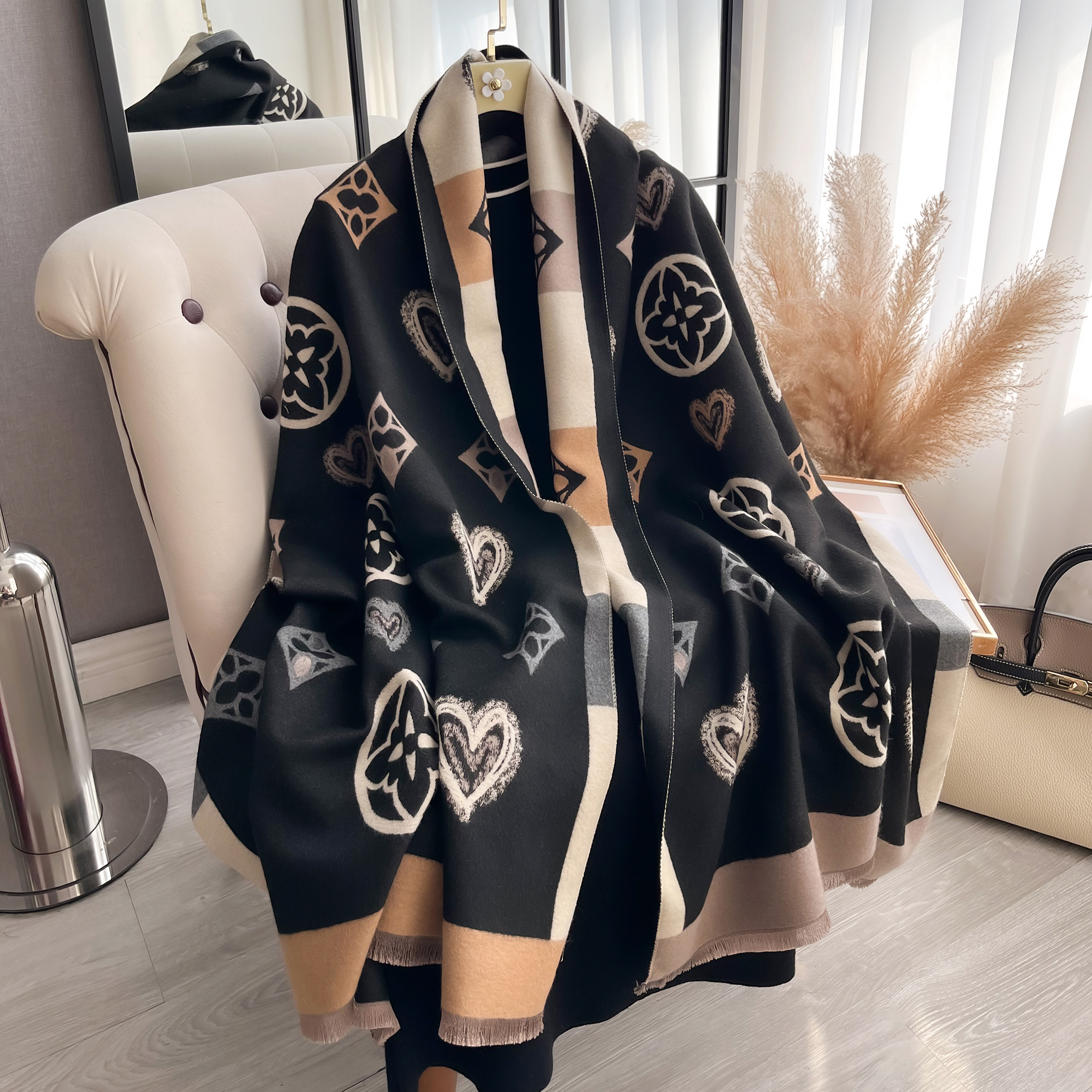 Luxury Cashmere Love Scarf Win - Woven Scarf Blanket 评论和价格