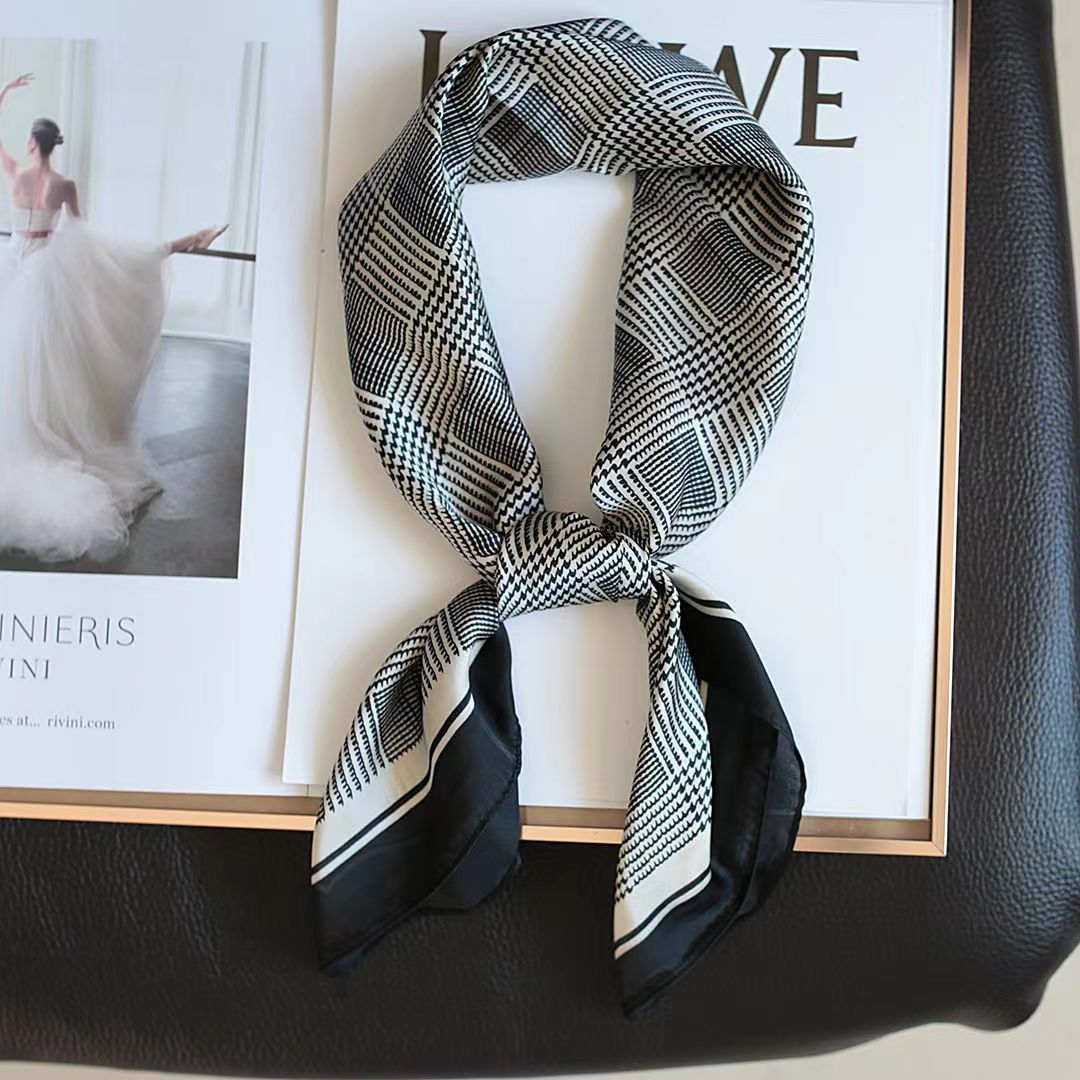 New Fashion Zebra Printed Squa - Ascot Neck Scarf 评论和价格