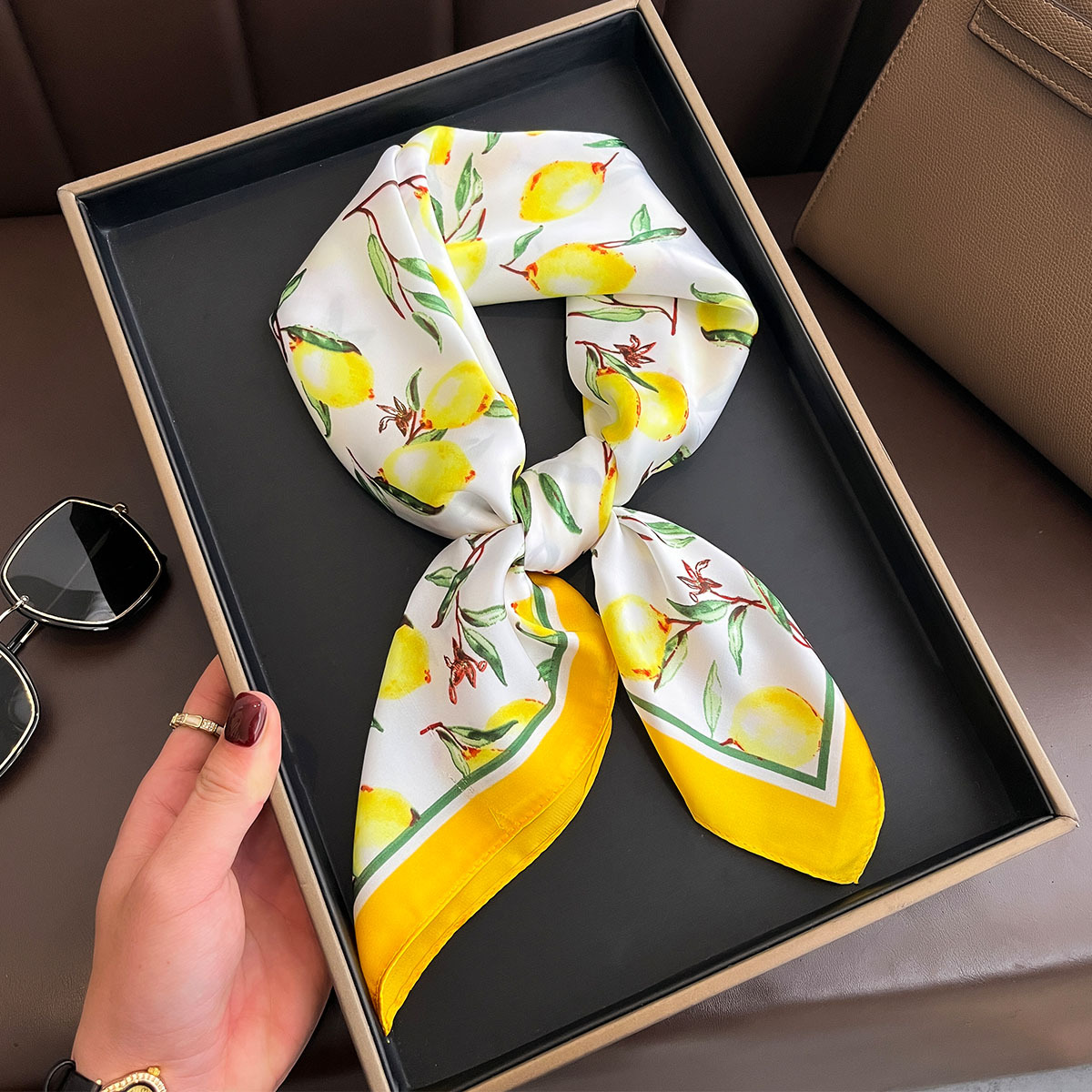 2025 New Yellow Lemon Print Sq - Face Scarf Mask 评论和价格