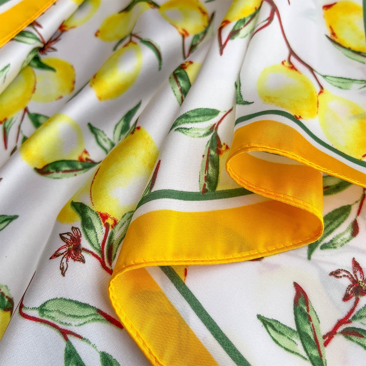 2025 New Yellow Lemon Print Sq - Face Scarf Mask 评论和价格
