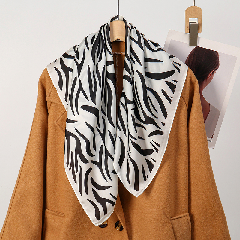 2025 Fashion Zebra Stripes Des - Silk Tie Striped 评论和价格